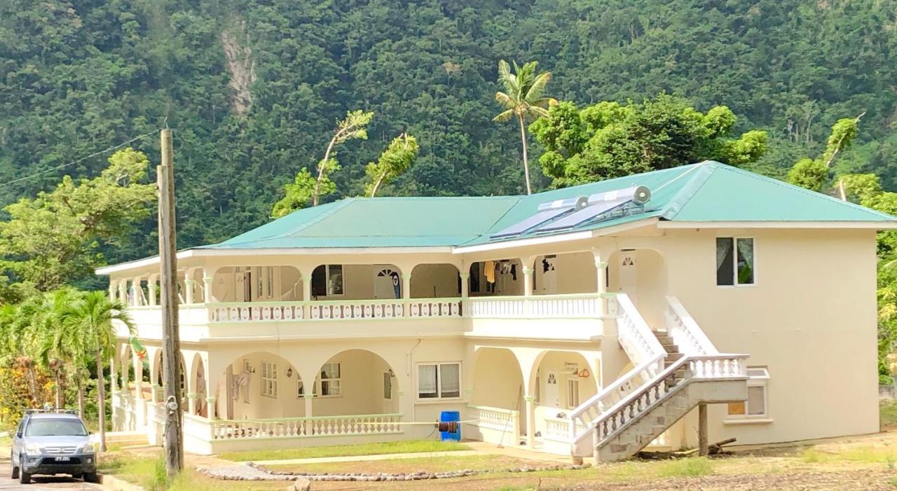 Soufriere Guesthouse エクステリア 写真