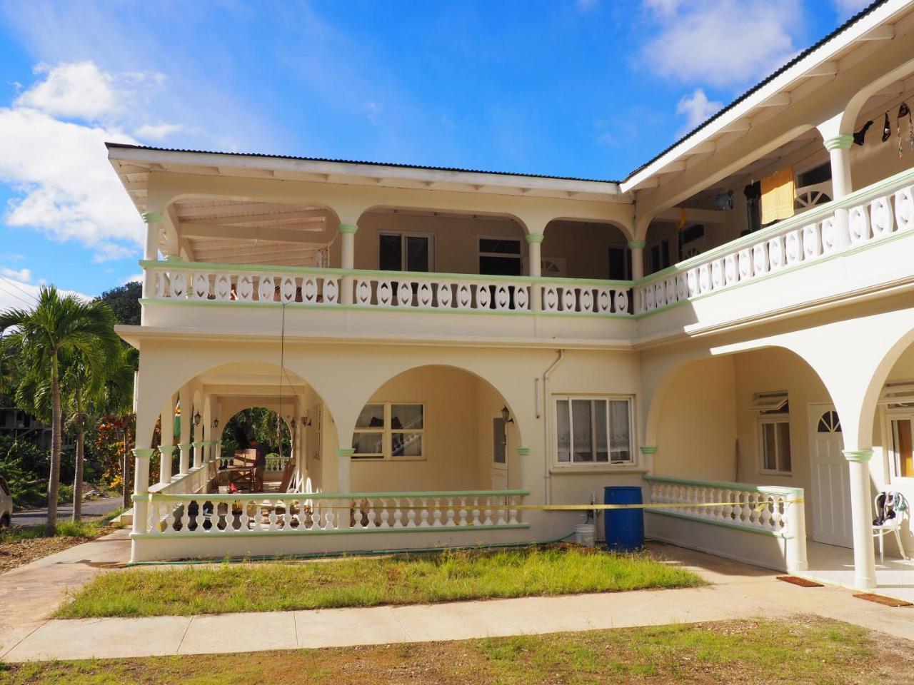 Soufriere Guesthouse エクステリア 写真