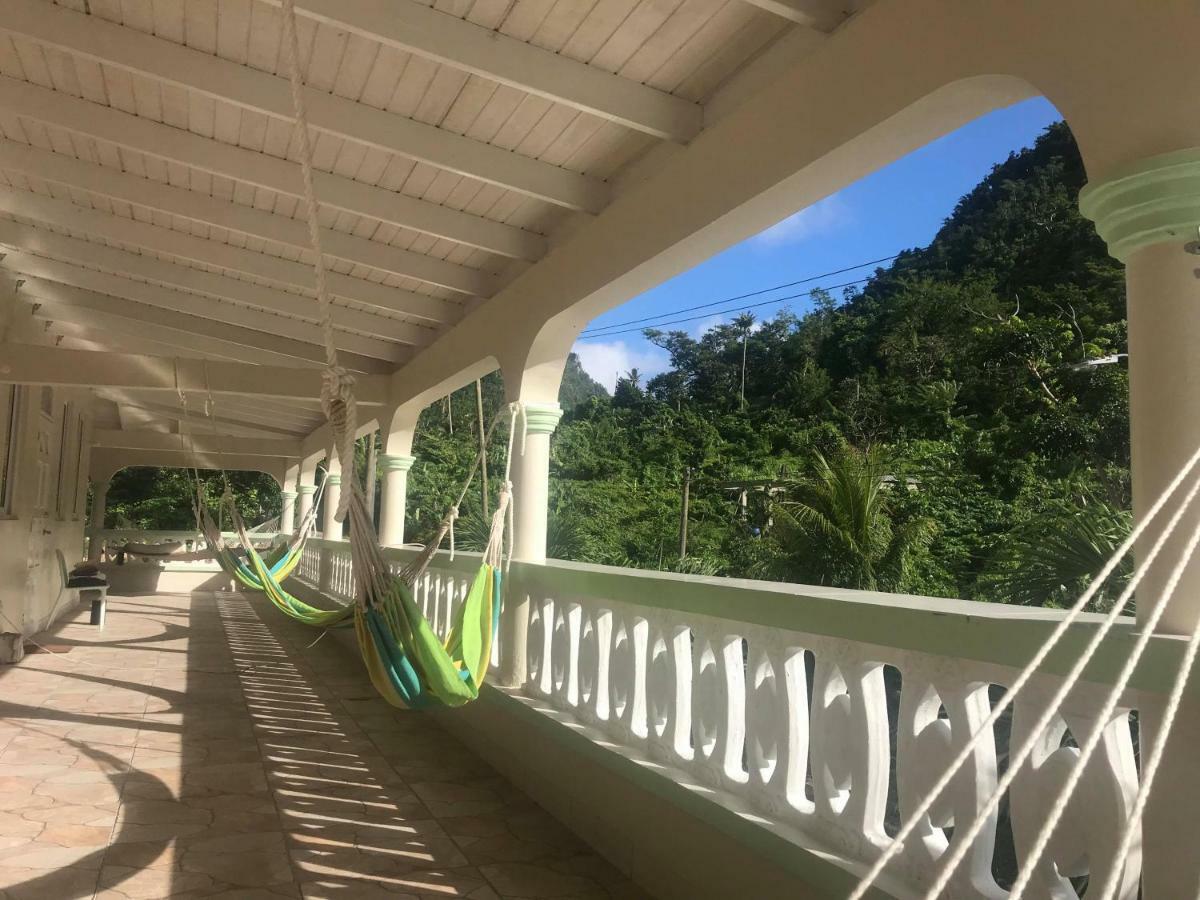 Soufriere Guesthouse エクステリア 写真