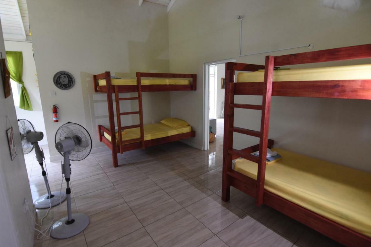 Soufriere Guesthouse エクステリア 写真