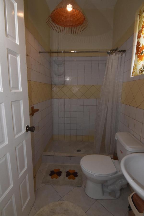 Soufriere Guesthouse エクステリア 写真